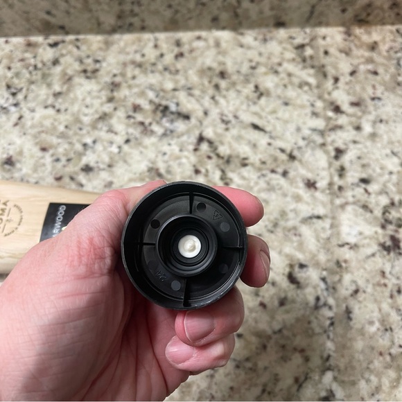 Bath & Body Works | Aroma Collection- Cedarwood Sauna | Body Cream - Picture 4 of 4